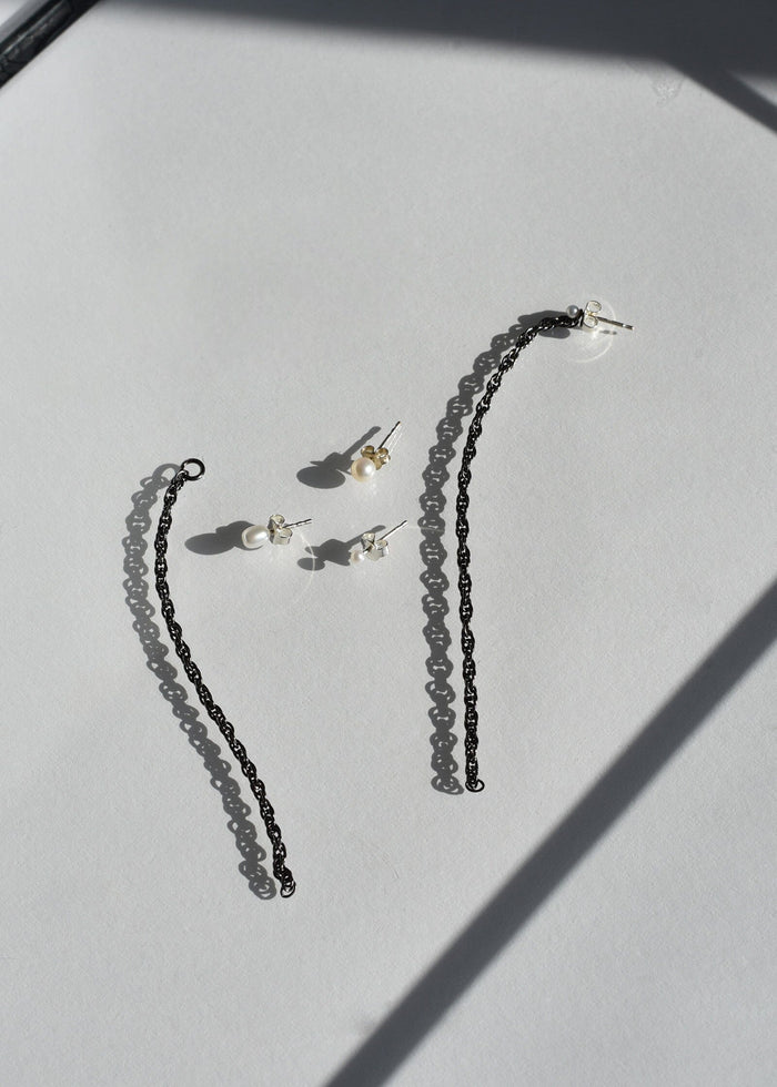 Pearl Black Marais Earring